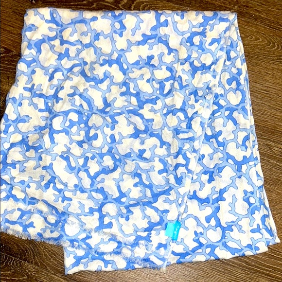 J. McLaughlin Blue and White Scarf - Picture 2 of 3